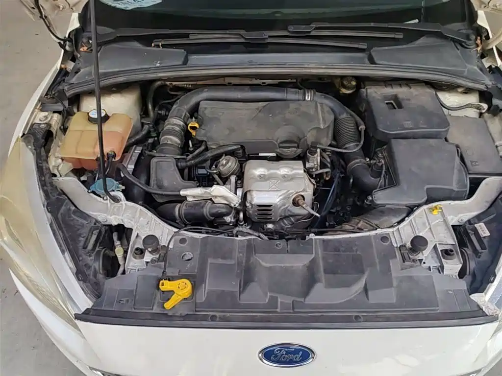 Фото 20 - Ford Focus
