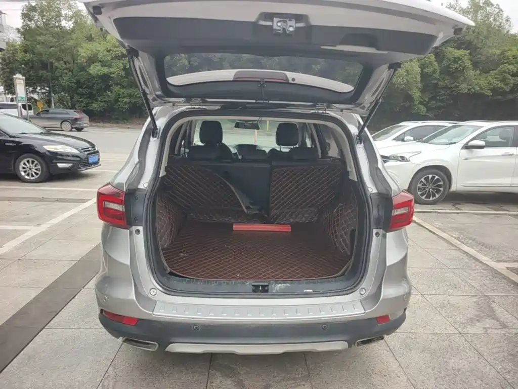 Dongfeng Aeolus Dongfeng Fengshen AX7 2018 2018 Classic 1.6T Auto Luxury