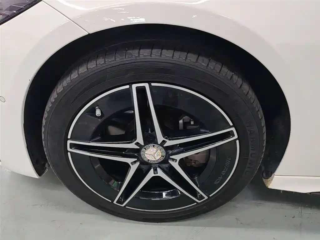 Mercedes-Benz C-Class 2023 Facelift C 260 L Night Sport Edition фото 23