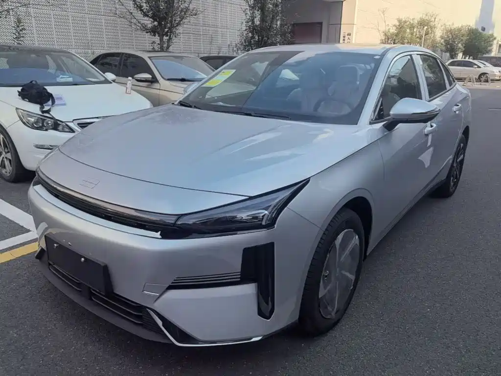 Geely Galaxy Galaxy L6 2025