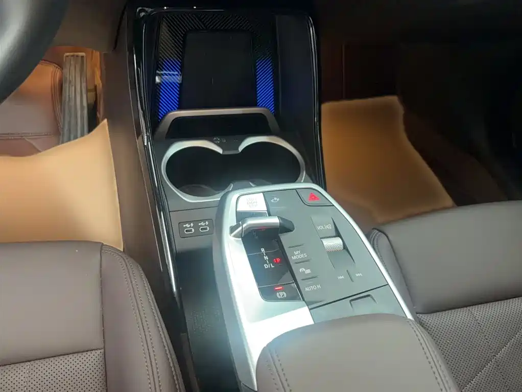 BMW X1 2023 sDrive25Li X Design Package фото 7
