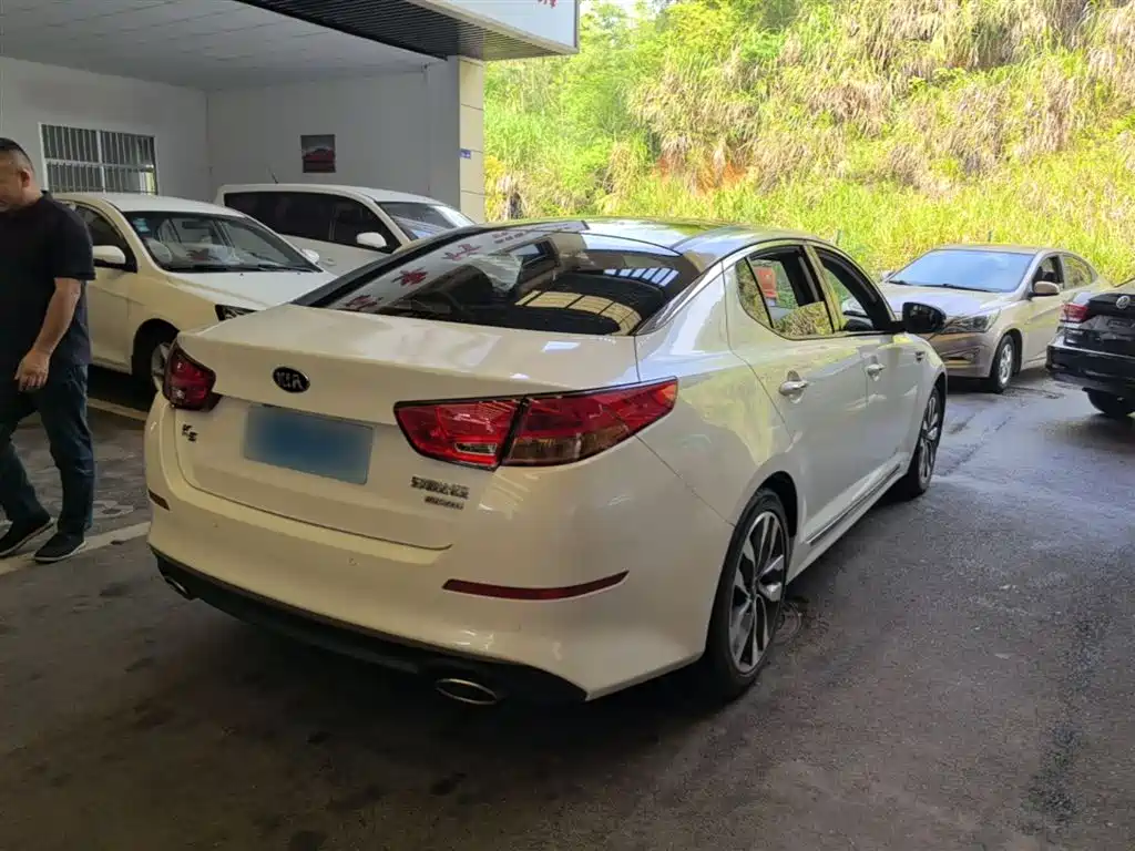 Kia K5 2014 2.0L Automatic LUXURY фото 7