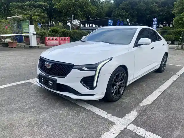 Cadillac CT4 2021