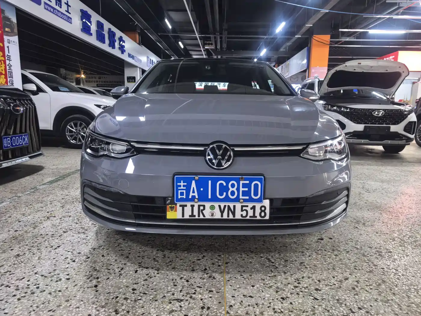 VOLKSWAGEN GOLF