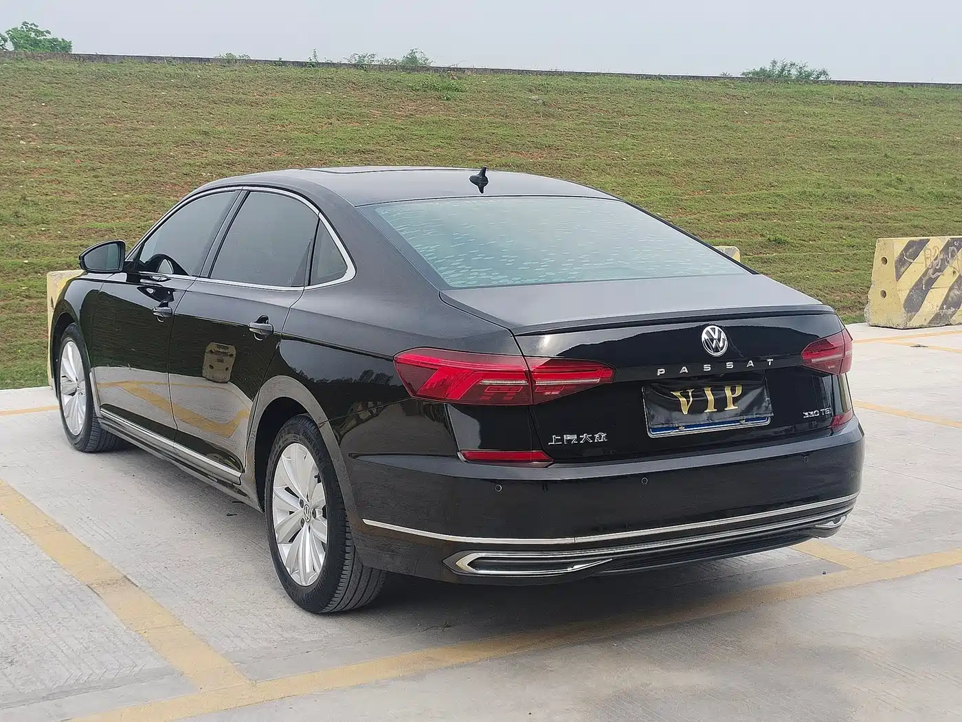 Volkswagen Passat 2019 330TSI Elite Version China VI фото 7