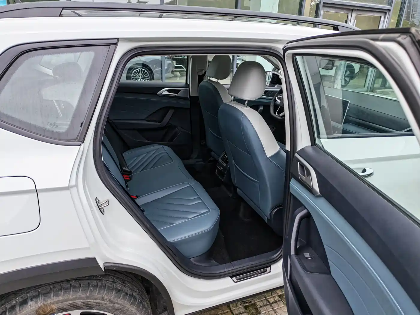 Volkswagen Tharu 2024 300TSI 2WD Moon Premium Edition фото 16