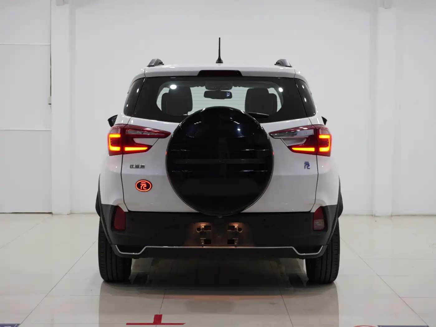 BYD Yuan New Energy 2019 2019 EV360 Smart Connect Premium Edition