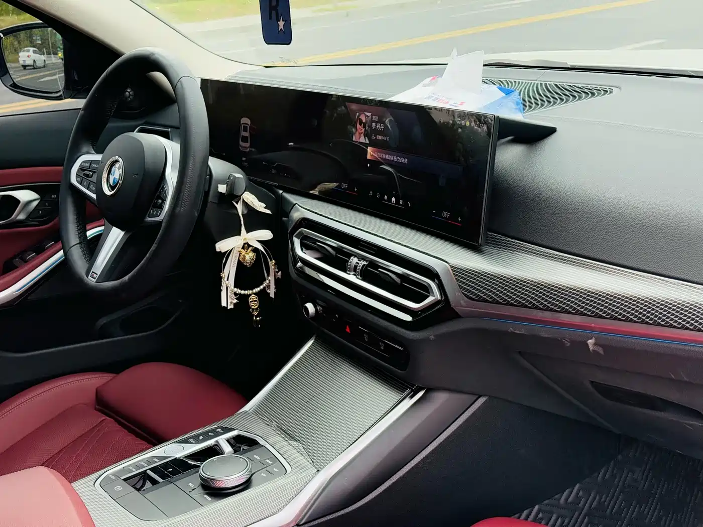 BMW 3 Series 2024 325Li M Sport Shadowline Package фото 7