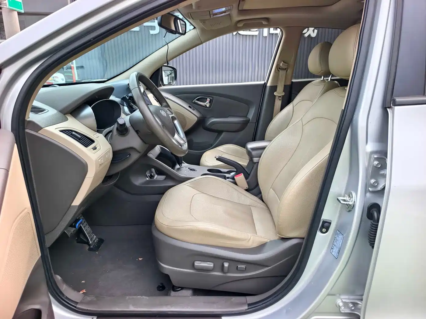 Hyundai Beijing Hyundai ix35 2013 2.4L Automatic 2WD Leading GLX China V фото 6