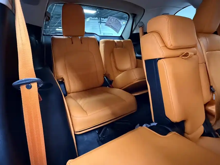 Lincoln MKT 2013