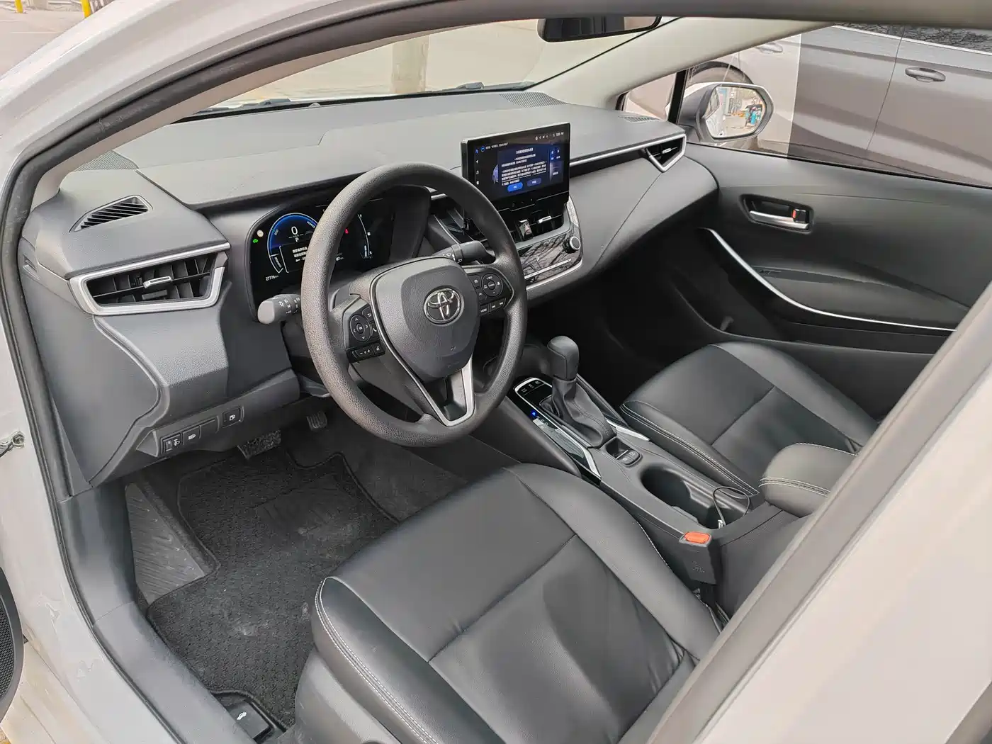 Toyota Corolla 2023 1.8L Smart Hybrid Dual Engine Elite Edition фото 7