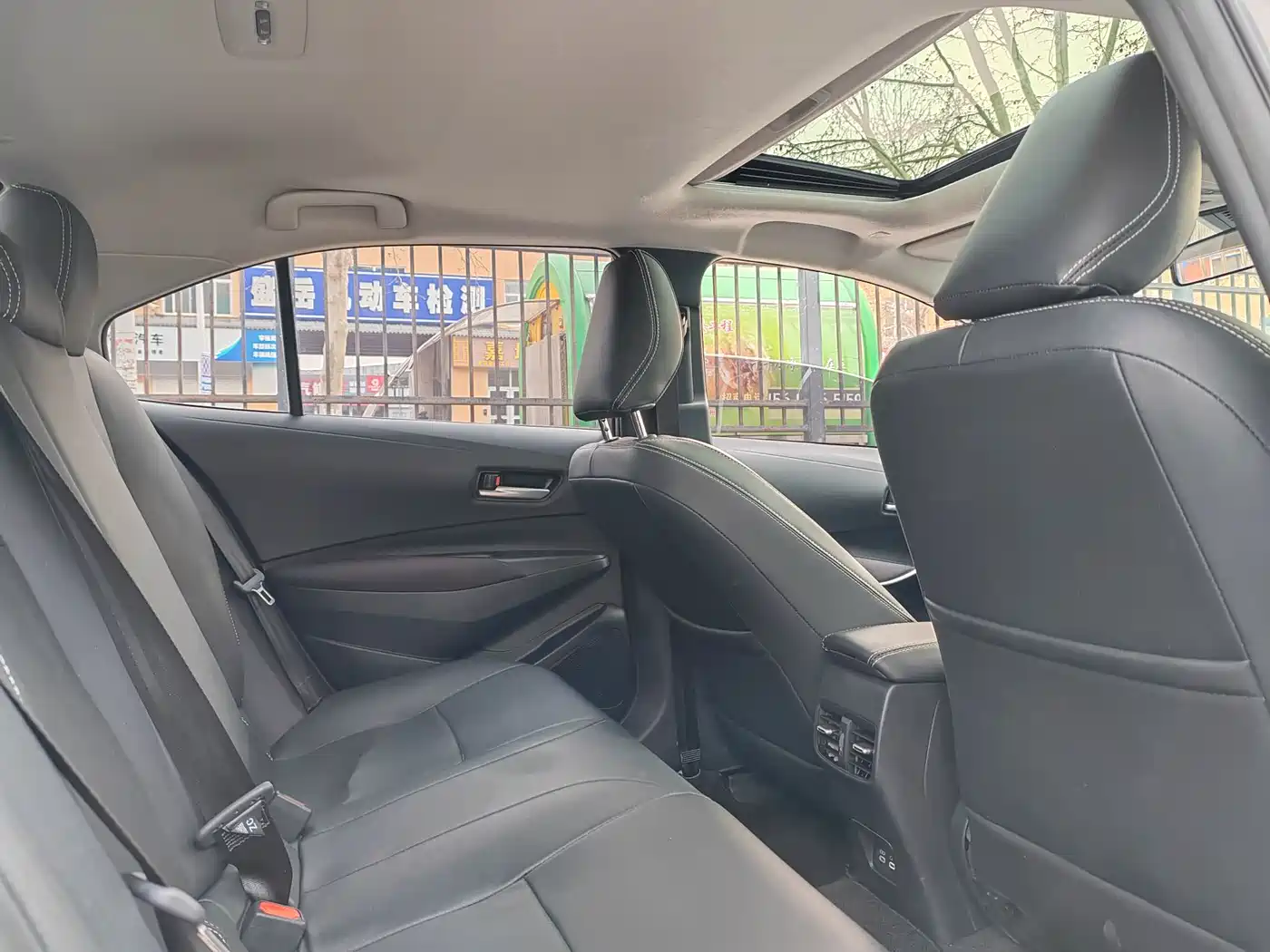 Toyota Corolla 2023 1.8L Smart Hybrid Dual Engine Elite Edition фото 9