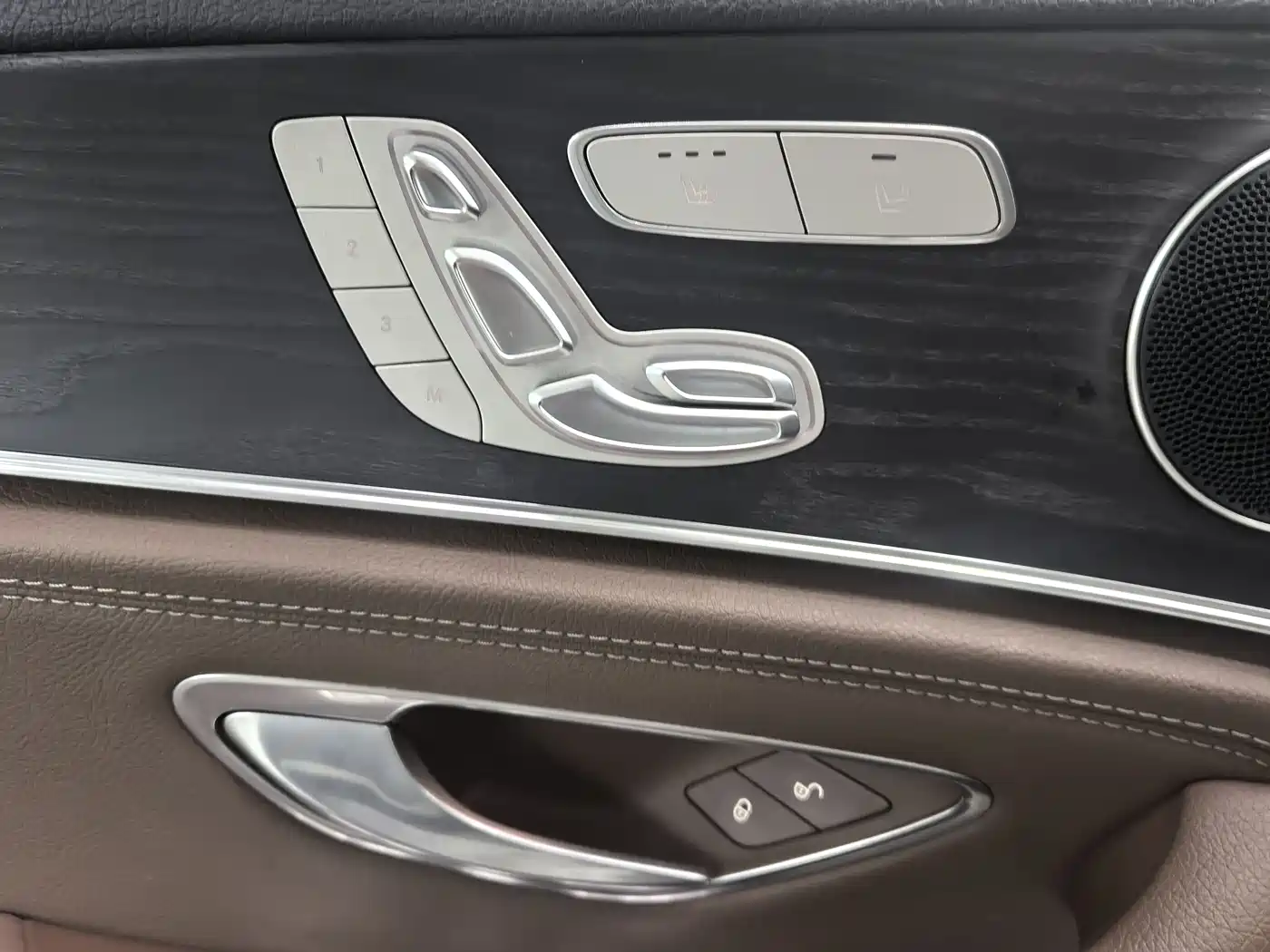 Mercedes-Benz E-Class 2021 E 300 L Sport Fashion фото 15