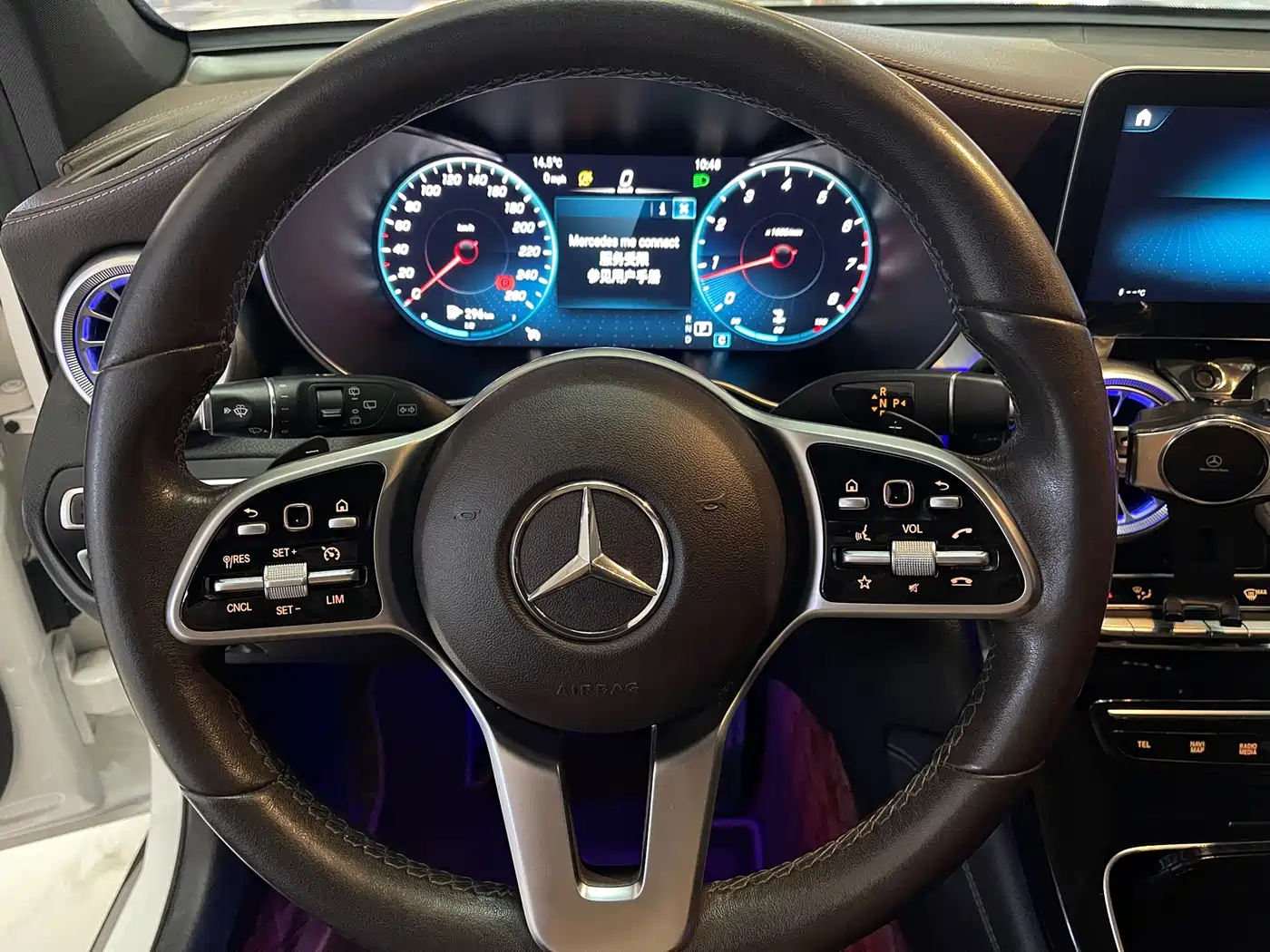 MERCEDES-BENZ GLC