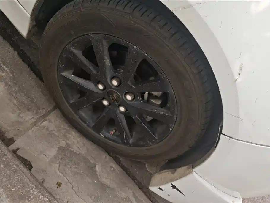 Chevrolet Malibu 2014 2.0L Automatic Luxury фото 6
