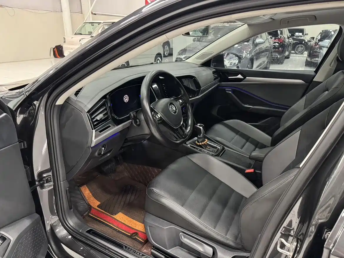 Volkswagen Sagitar 2021 200TSI DSG Surpassing Edition фото 4