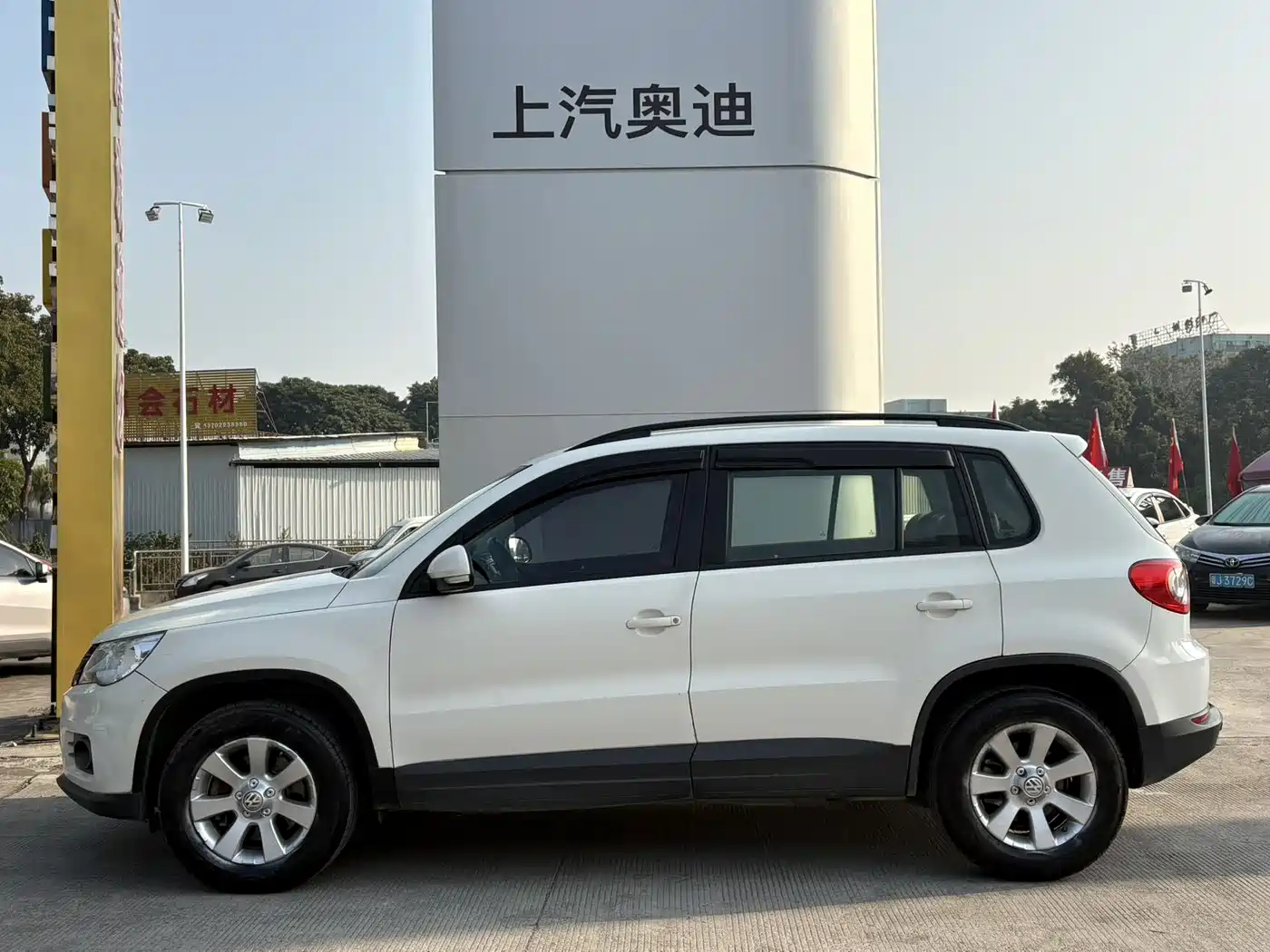 Volkswagen Tiguan 2012 1.8TSI Automatic 2WD Trend Edition фото 12