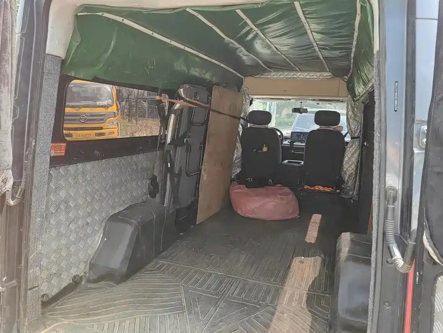 Foton Fengjing i7 2025 2025 Multi-purpose Long Wheelbase FWD CATL 66.67kWh Smart Edition Flat Roof Single Tire 6-Seater