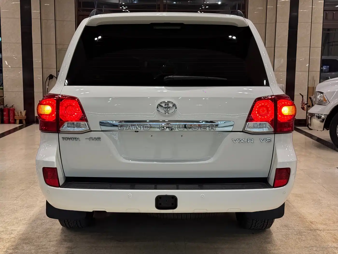 Toyota Land Cruiser 2013 2012 4.6L Automatic VX-R
