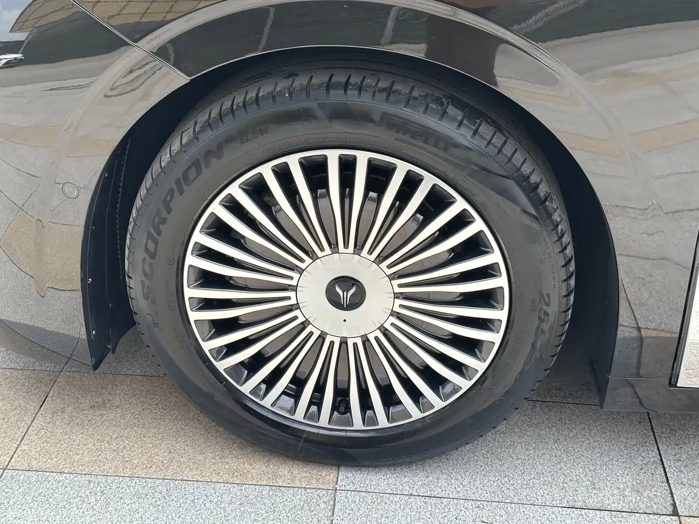 Voyah Auto Voyah Dreamer 2025 PHEV AWD Flagship Kunpeng Edition фото 23
