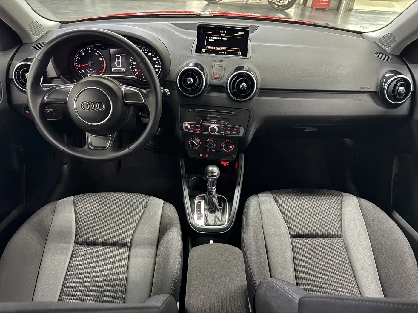 Audi A1 2017 2016 30 TFSI Sportback Design Style Edition