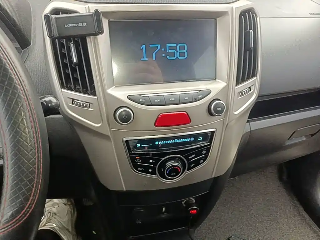 Haval H1 2017 2017 Red Label 1.5L AMT Luxury