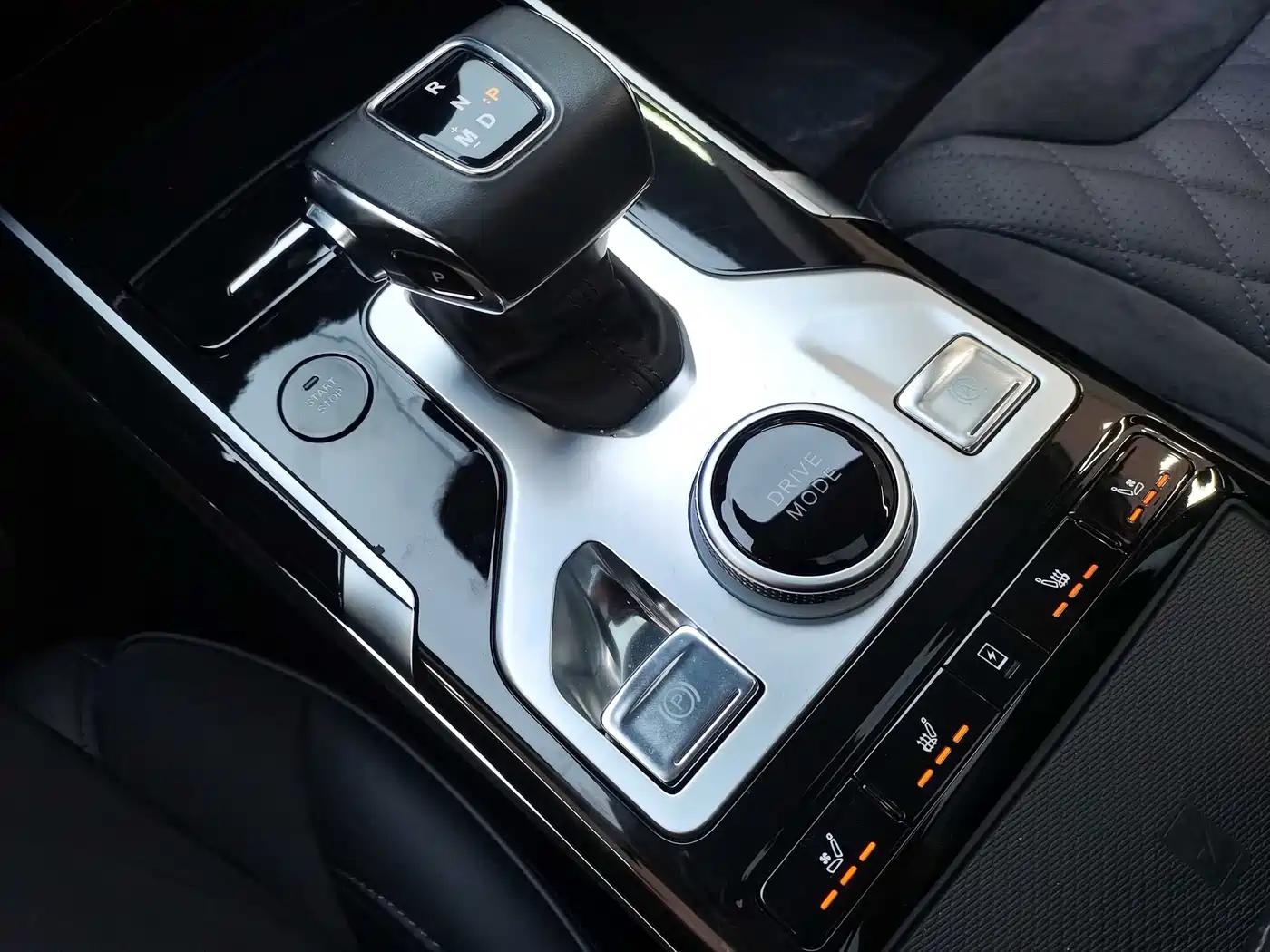 Hongqi HS5 2019 2.0T Intelligent Connected Flagship Edition фото 16