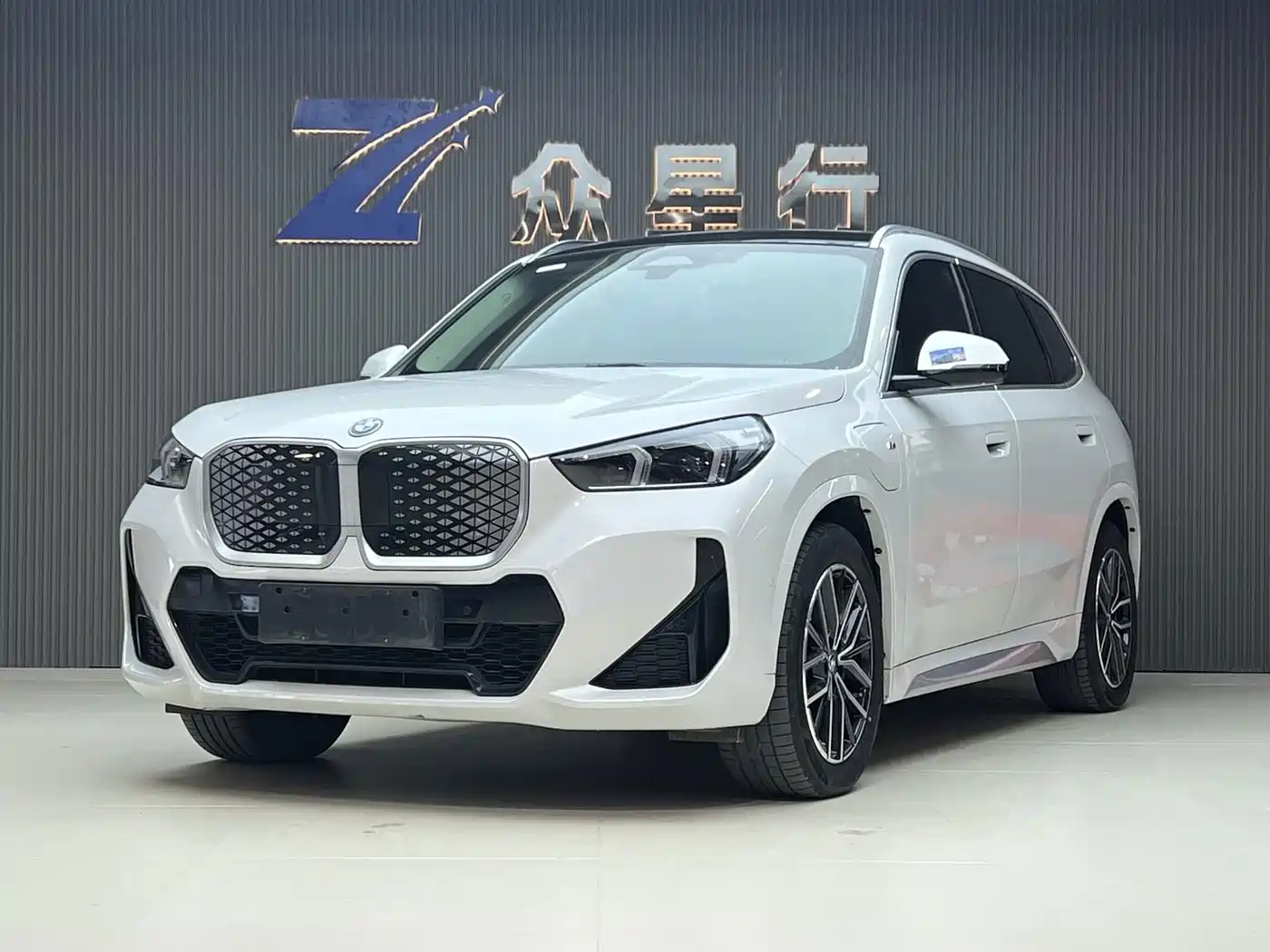 BMW iX1 2024 2023 eDrive25L M Sport Package