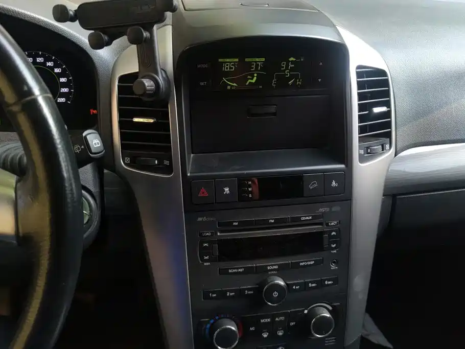 Chevrolet Captiva 2013 2012 2.4L 4WD Flagship Edition 7-Seater