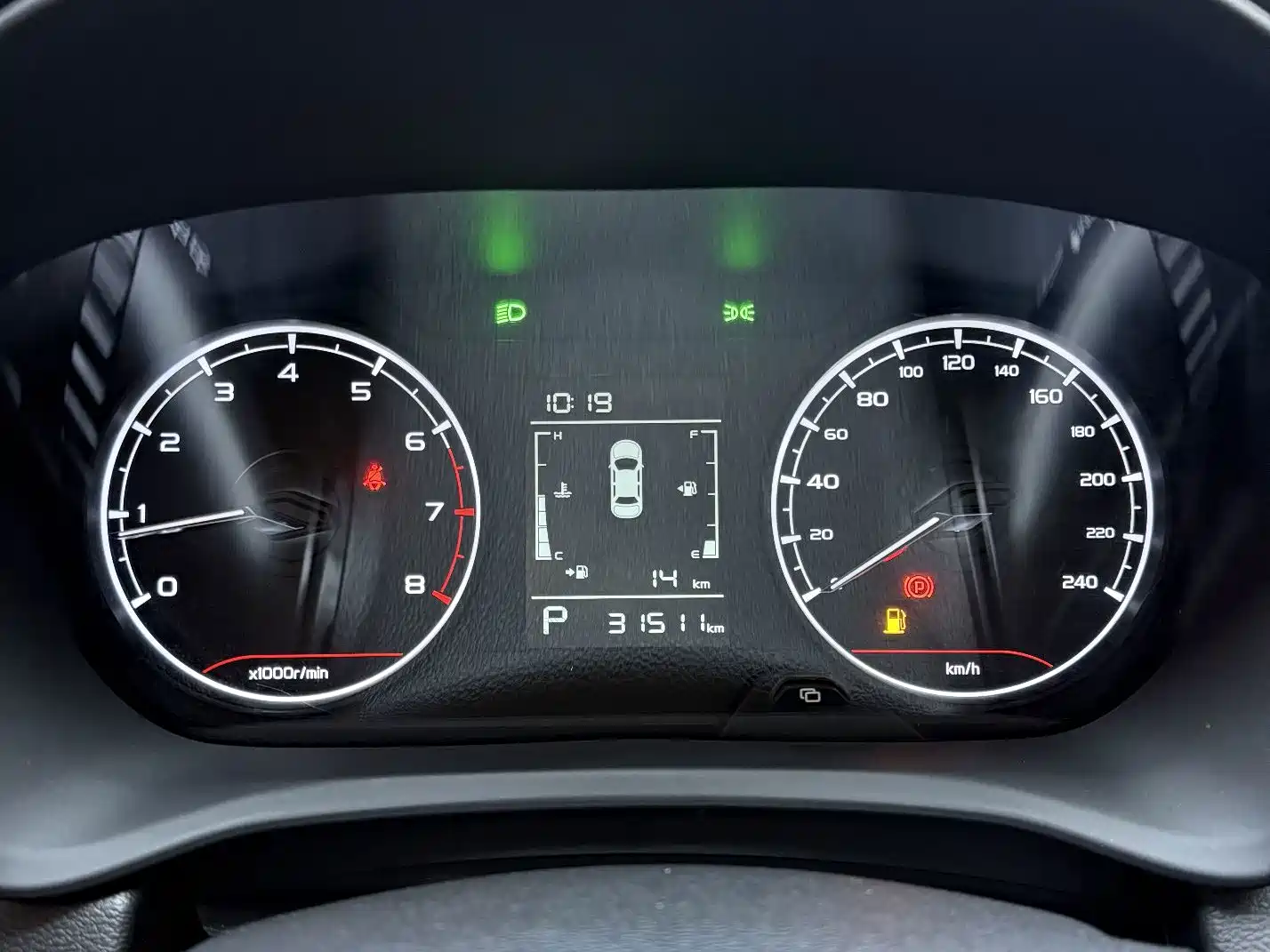 Фото 4 - Geely Vision X3