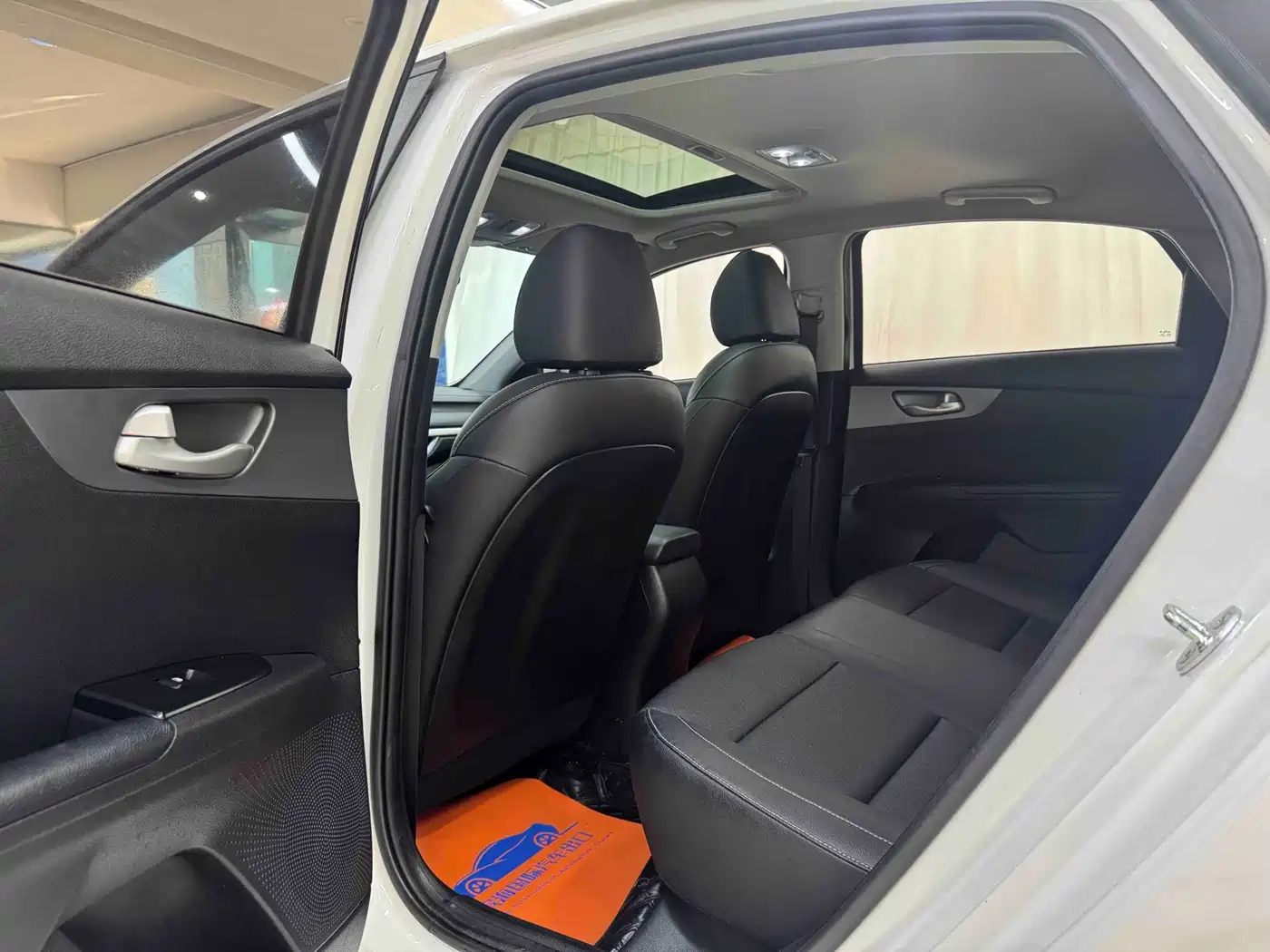 Kia K3 2021 1.5L CVT Fashion Edition фото 8