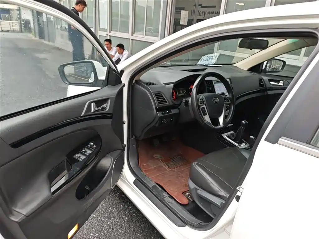 BYD Surui 2014 Model 1.5L Manual Luxury фото 23