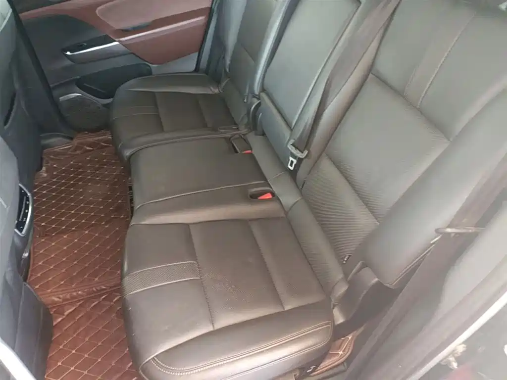 GAC Trumpchi Trumpchi GS8 2017 320T 2WD Luxury Smart Connect (7-seater) фото 17