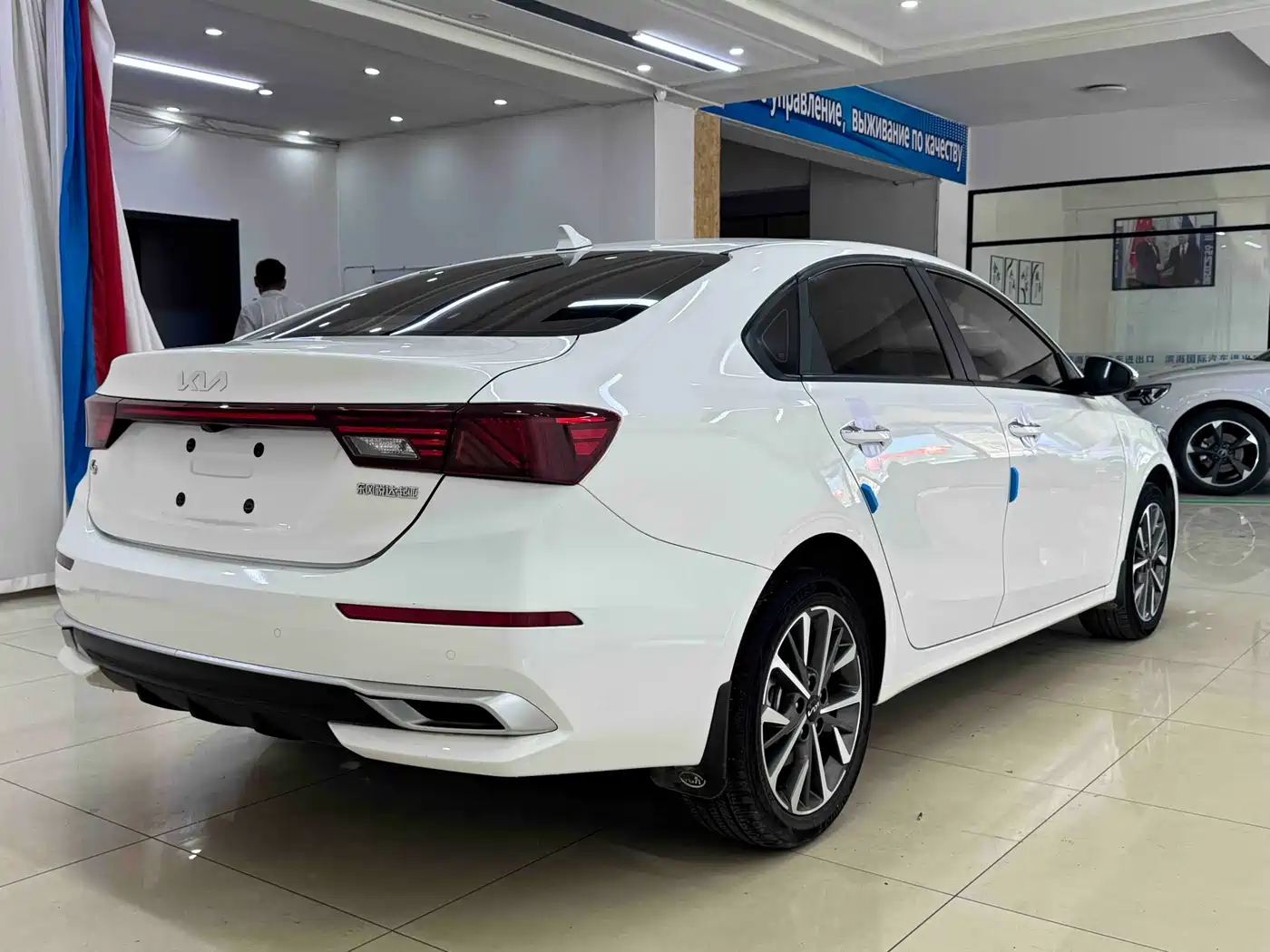 Kia K3 2021 1.5L CVT Fashion Edition фото 6