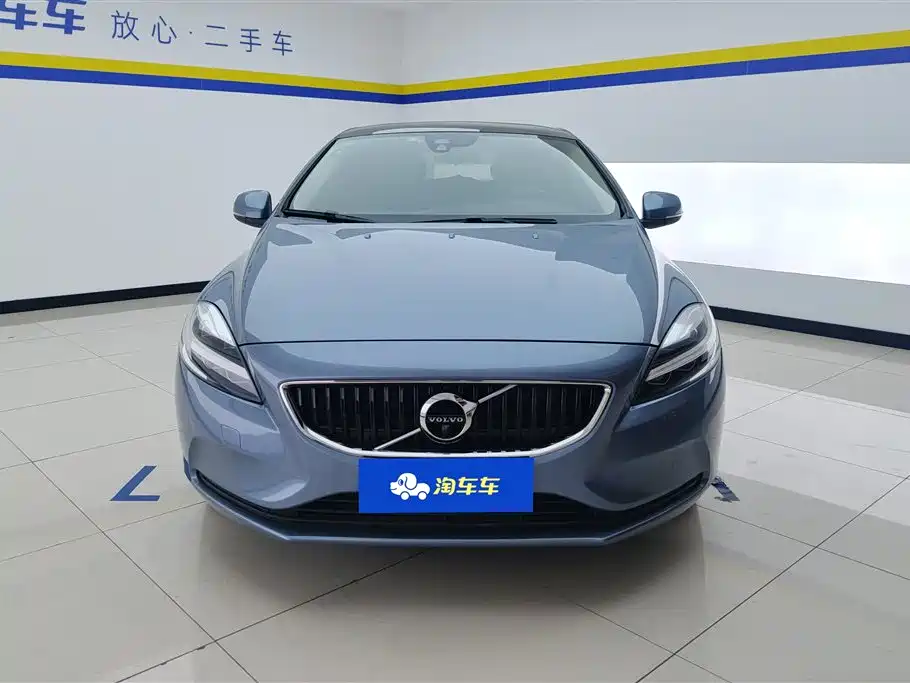 Volvo V40 2019 T3 Momentum фото 2