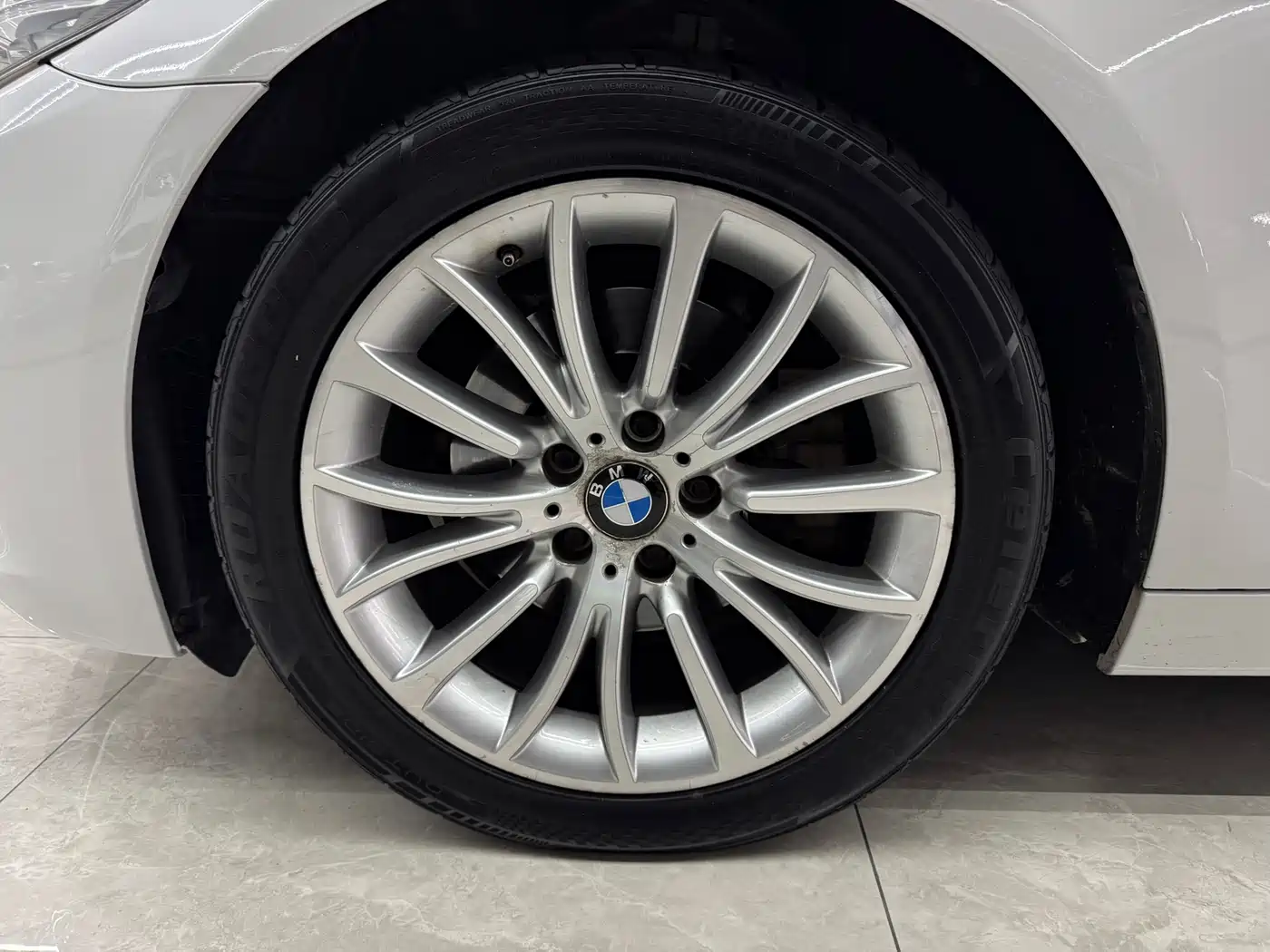 BMW 5 Series 2014 525Li Luxury Design Package фото 8