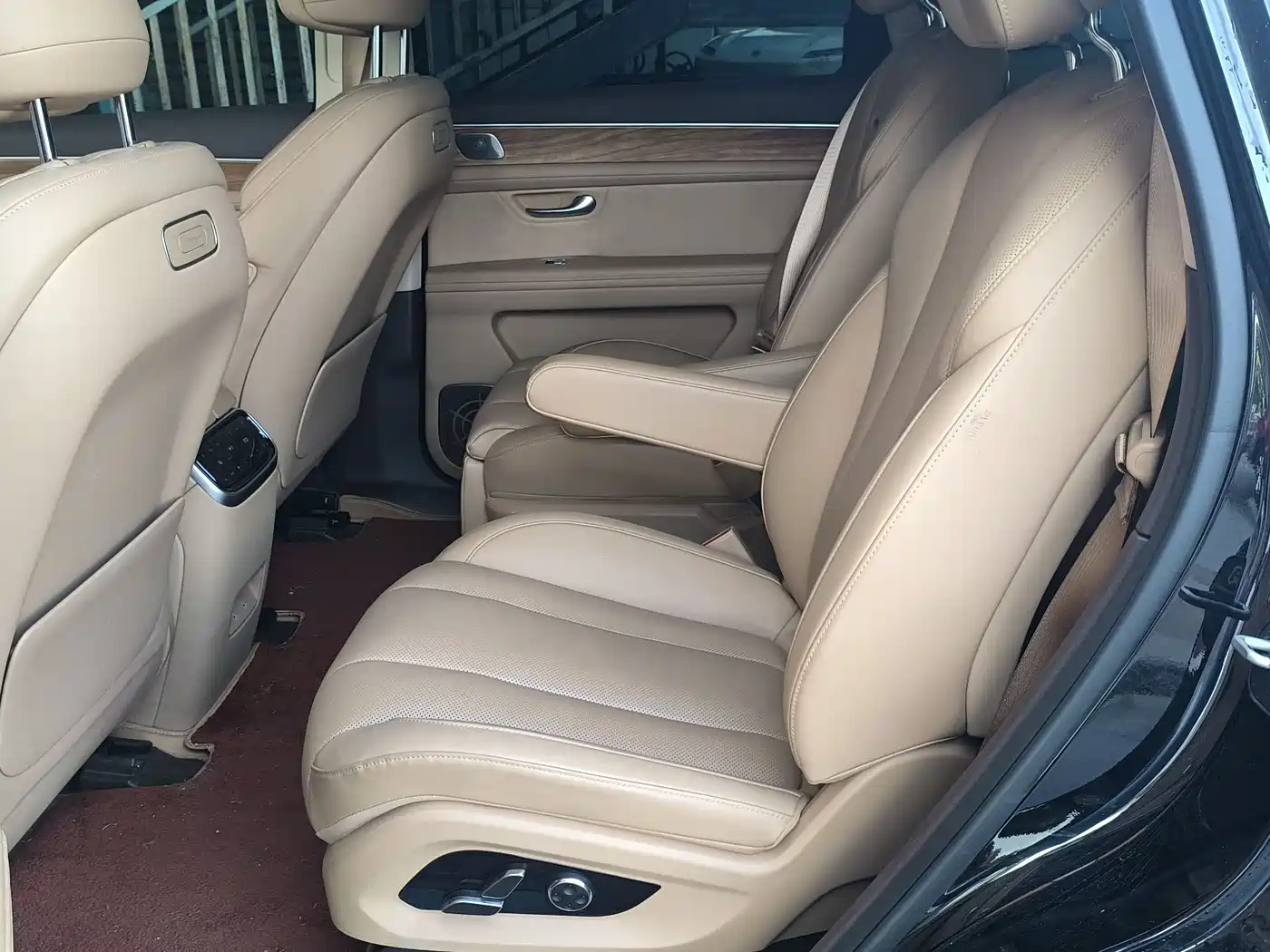 AITO Wenjie AITO M7 2024 1.5T RWD Plus 6-Seater фото 9