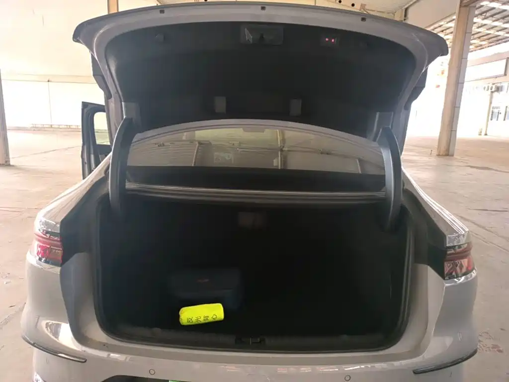 BYD Han 2025 2025 DM-i Smart Driving Edition 125KM LiDAR Flagship