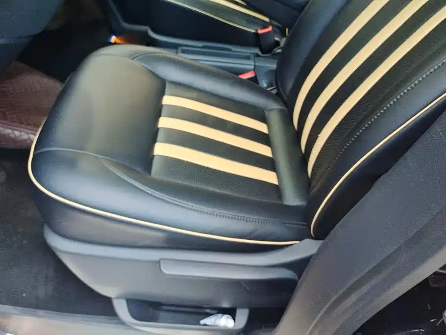 Volkswagen Caravelle 2020 2019 2.0TSI 4WD Luxury 7-seater