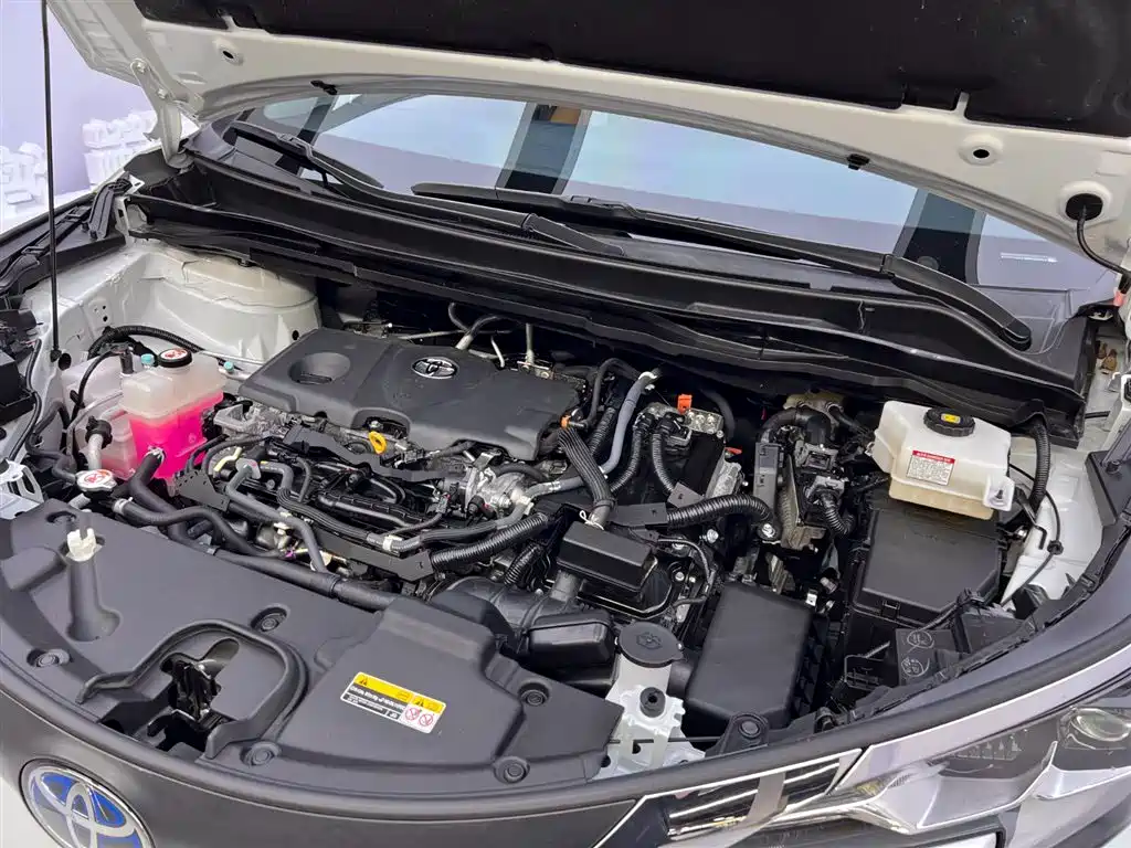 Toyota Sienna 2023 2.5L Hybrid Comfort Edition фото 24