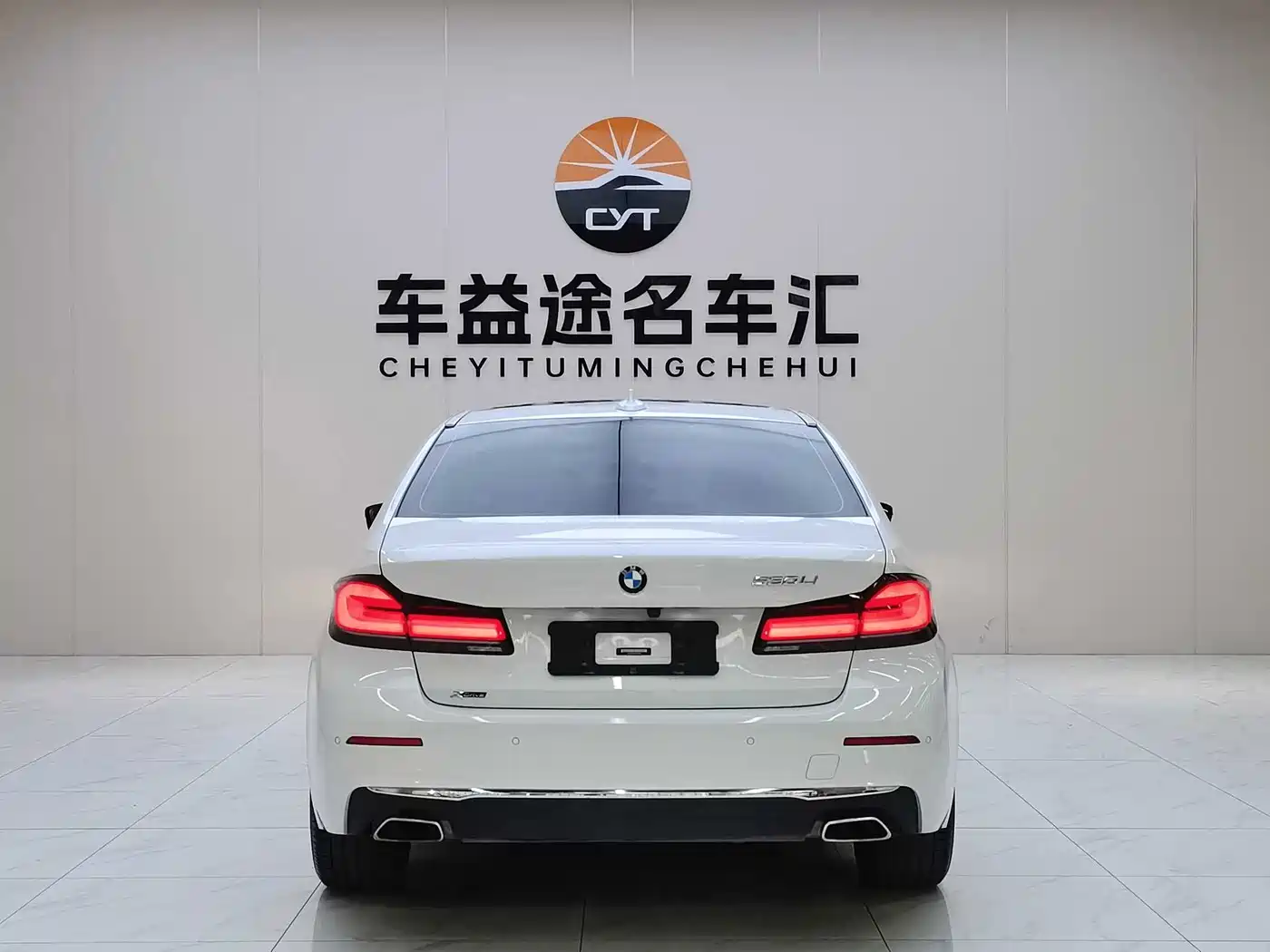 Фото 5 - BMW 5 Series