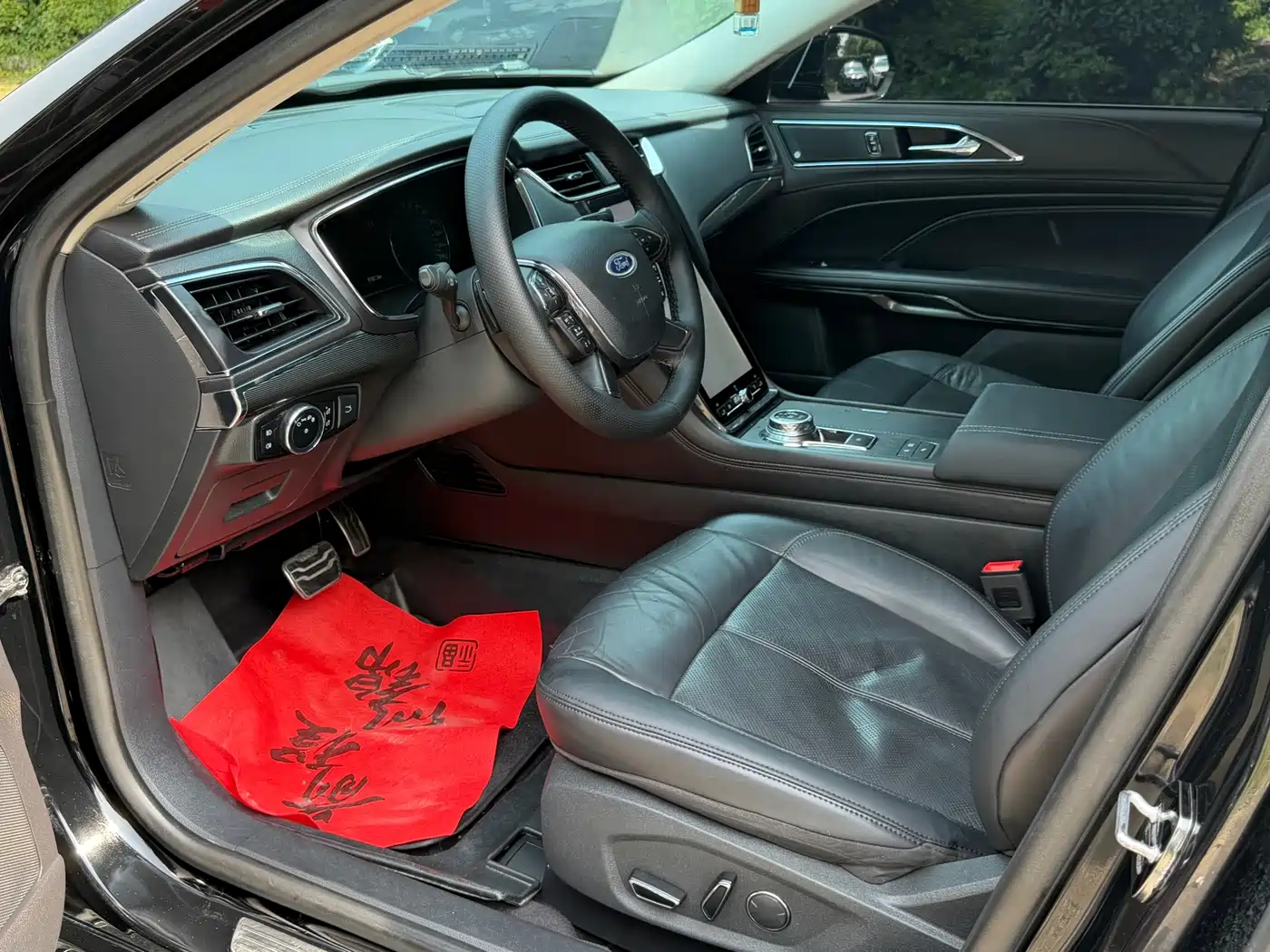 Фото 4 - Ford Taurus