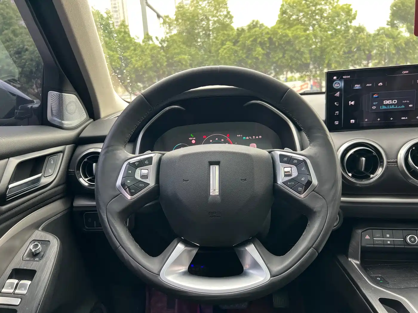 WEI PAI WEI BRAND VV6