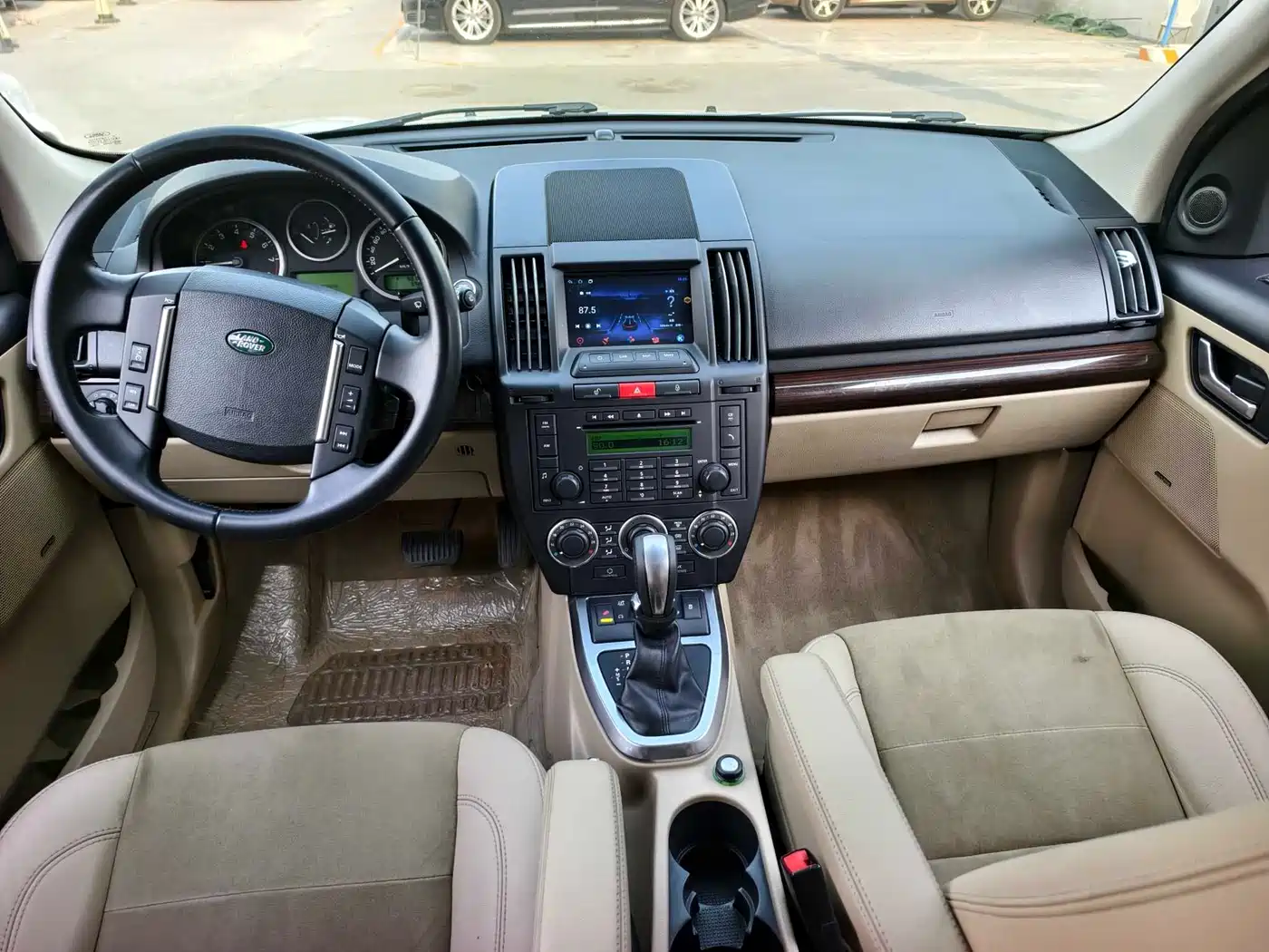 Land Rover Freelander 2 2012 2.0T Si4 HSE Petrol фото 8