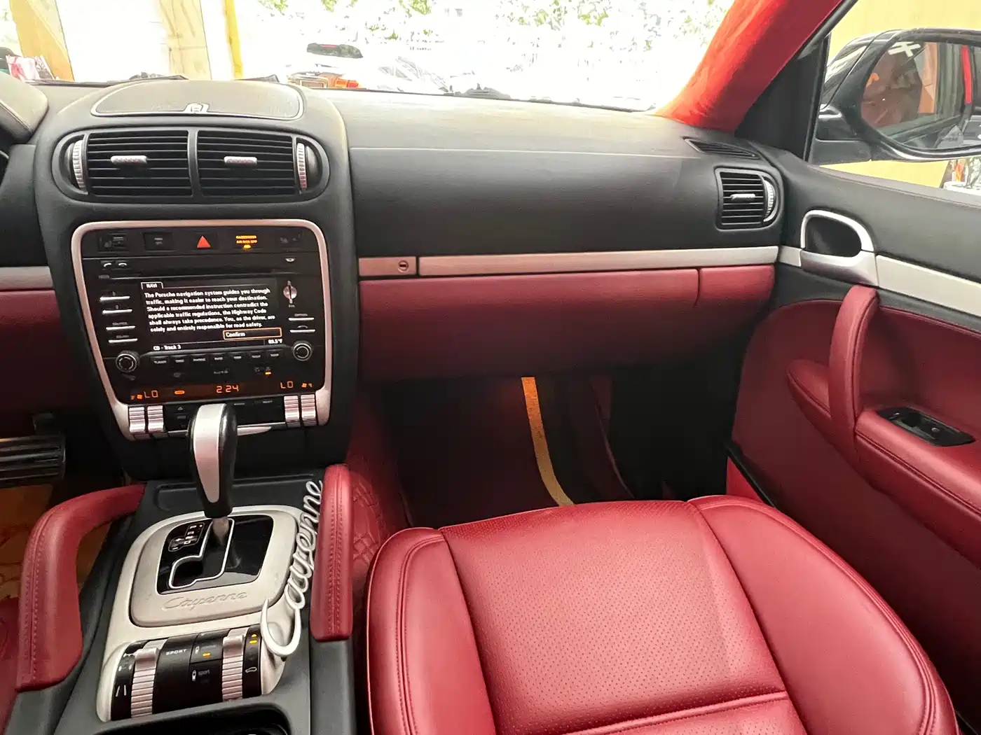 Фото 31 - Porsche Cayenne
