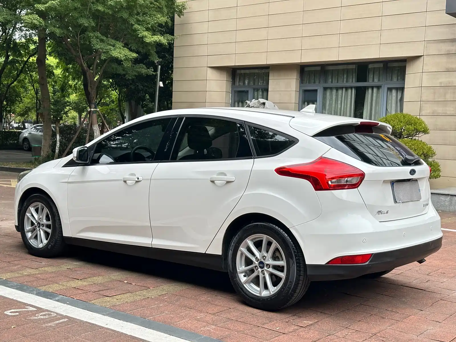 Фото 6 - Ford Focus