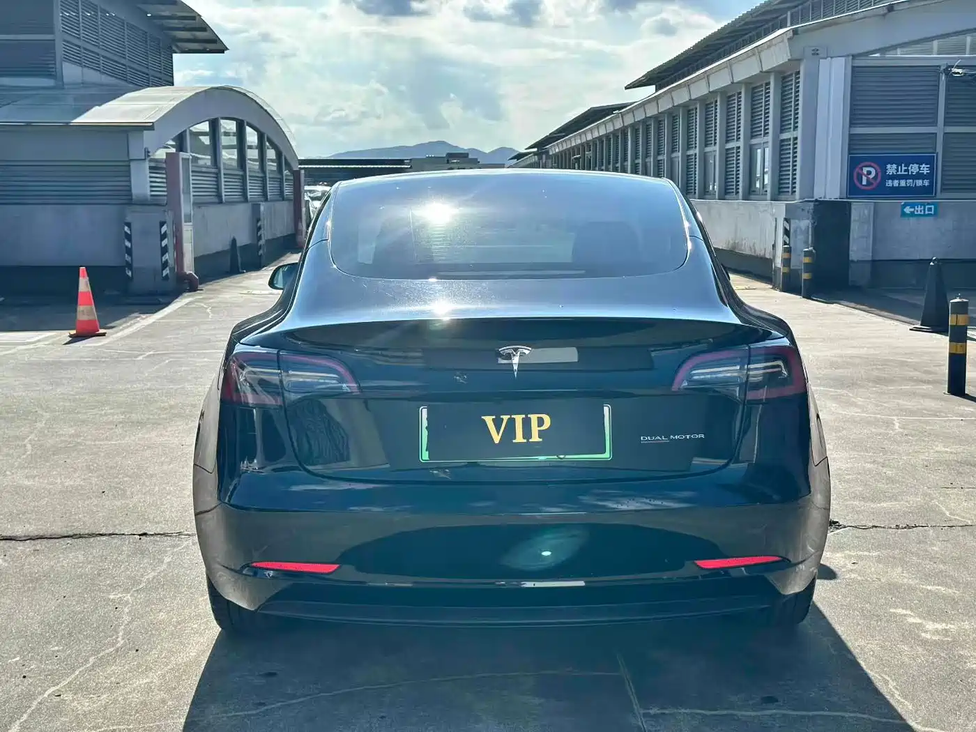Tesla Model 3 2023 Rear-Wheel Drive фото 17