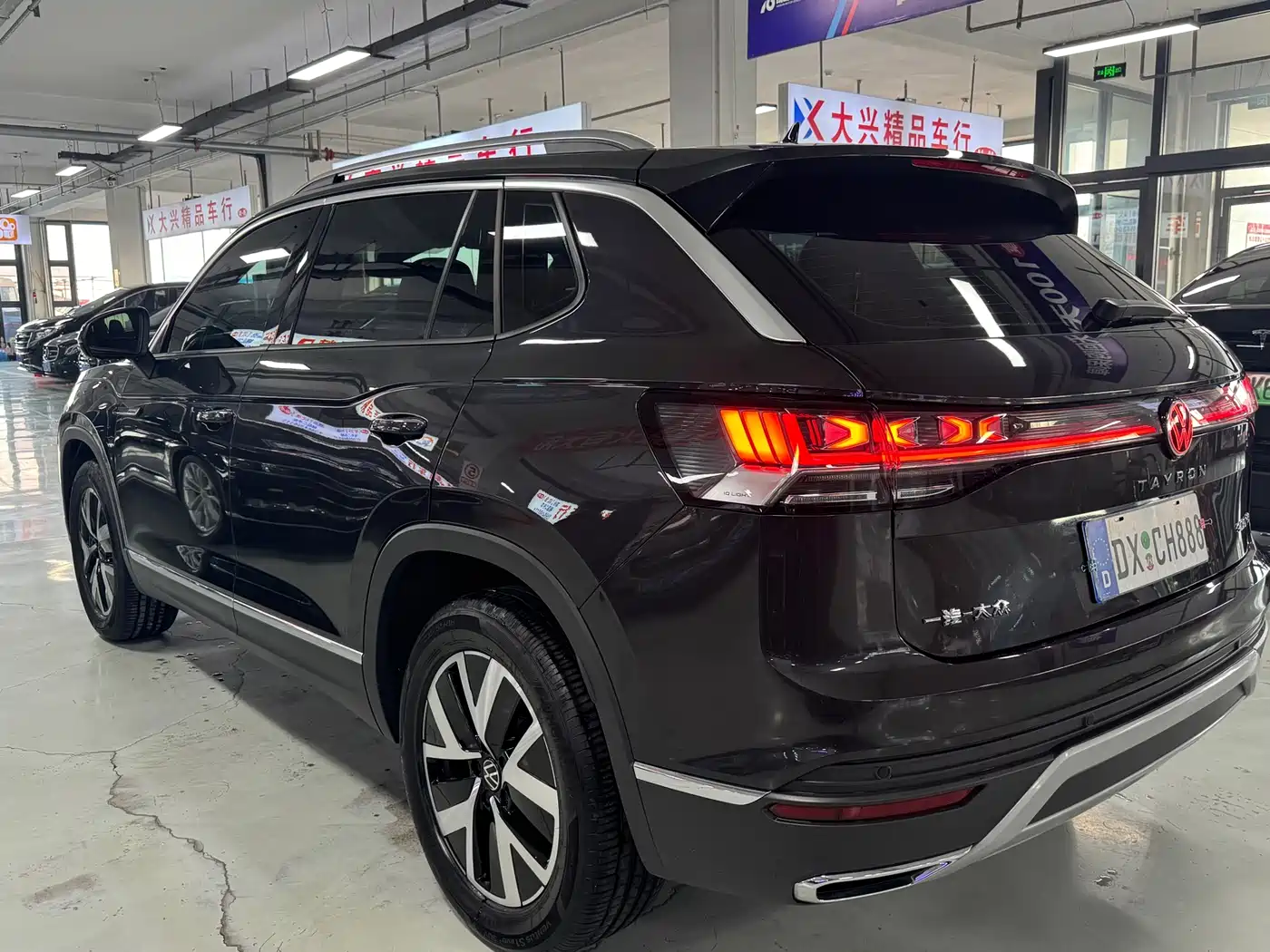 Volkswagen Tayron 2024 300TSI 2WD Luxury Plus Advanced фото 6
