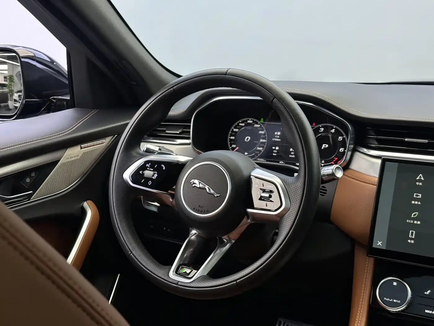 Jaguar F-PACE 2021 340PS R-Dynamic SE фото 11