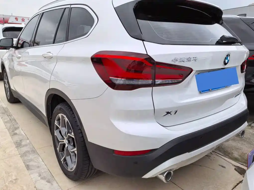 BMW X1 2021 Facelift sDrive25Li Leading фото 18